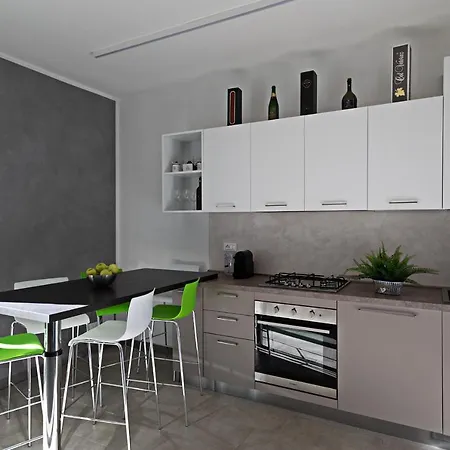 Appartement Mela - Regarda Travel Lazise